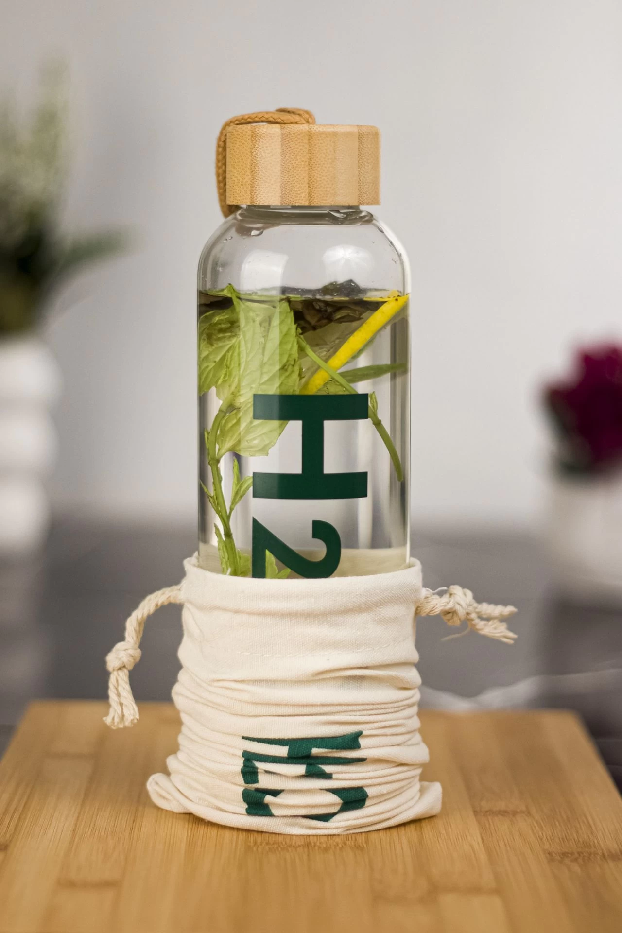 H2o Borosilikat Cam Matara Bambu Vakum Kapaklı Su Şişesi Suluk Kumaş Kılıf Hediyeli 600 Ml