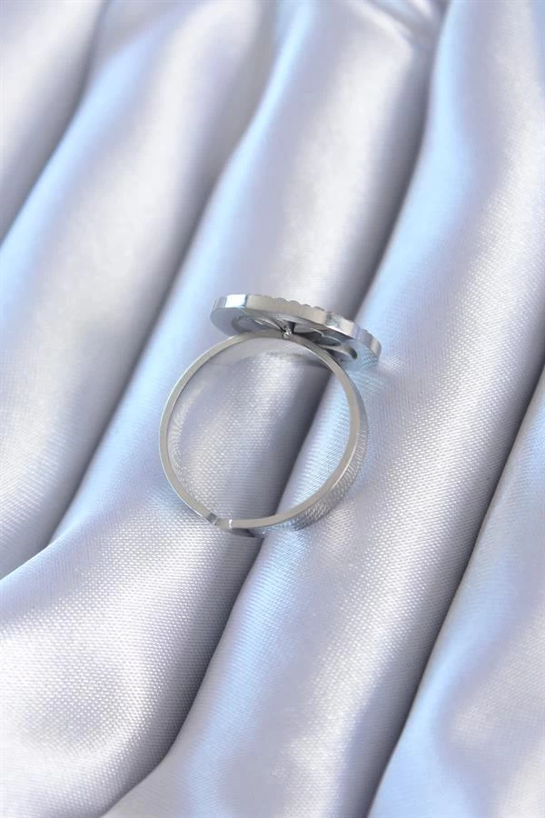 316l Çelik Gümüş Renk Zirkon Taşlı Yonca Model Kadın Yüzük