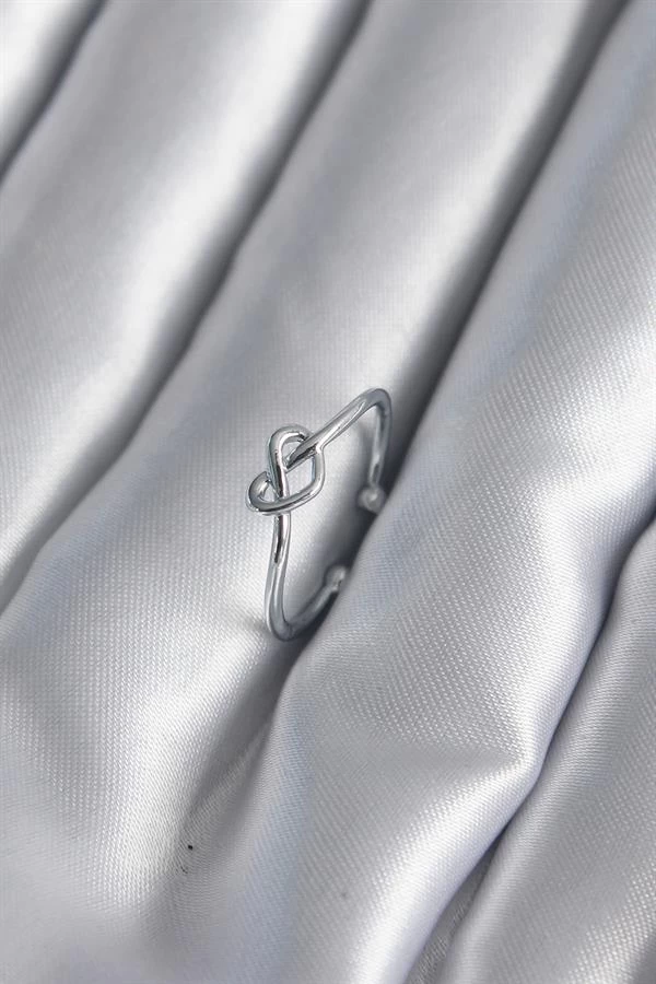 Gümüş Renk Düğüm Kalp Model Kadın Yüzük