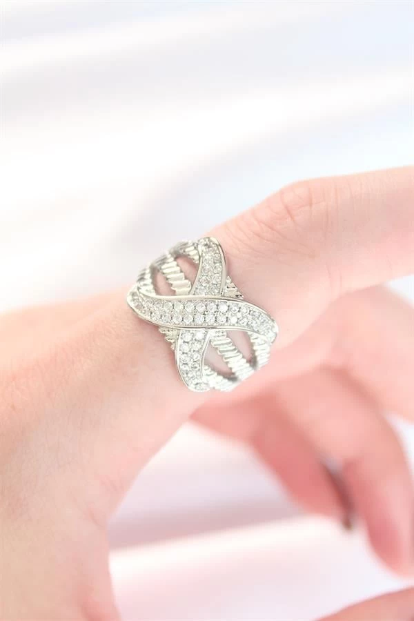 Kalın Zirkon Taşlı Silver Renk Ayarlanabilir X Tasarım Yüzük