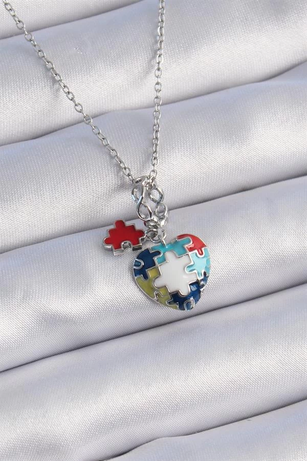 316l Çelik Gümüş Renk Yapboz Motif Kalp Figür Charm Model Kadın Kolye