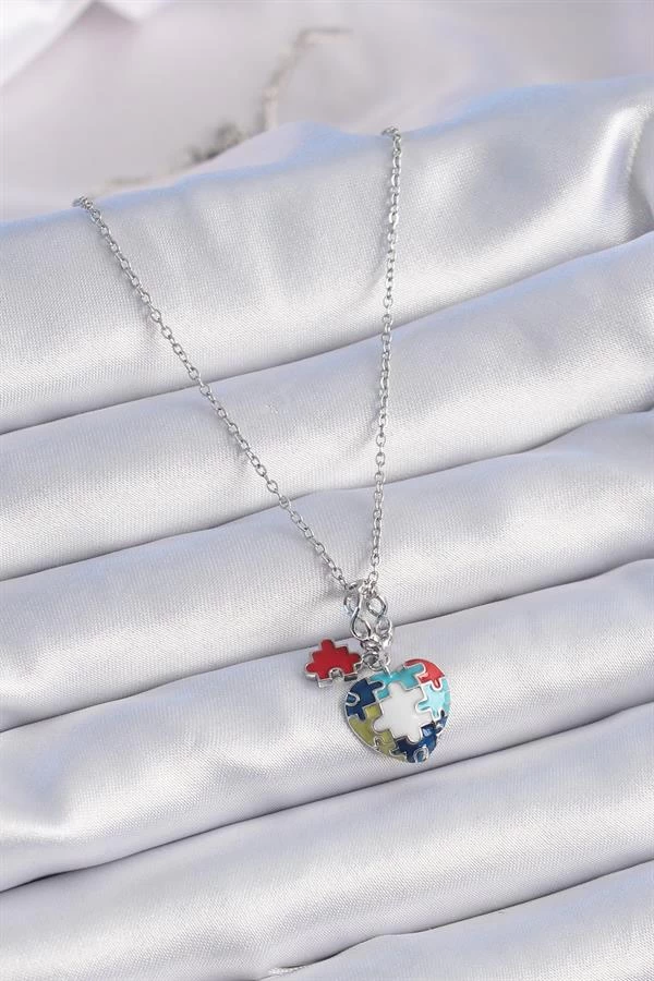 316l Çelik Gümüş Renk Yapboz Motif Kalp Figür Charm Model Kadın Kolye