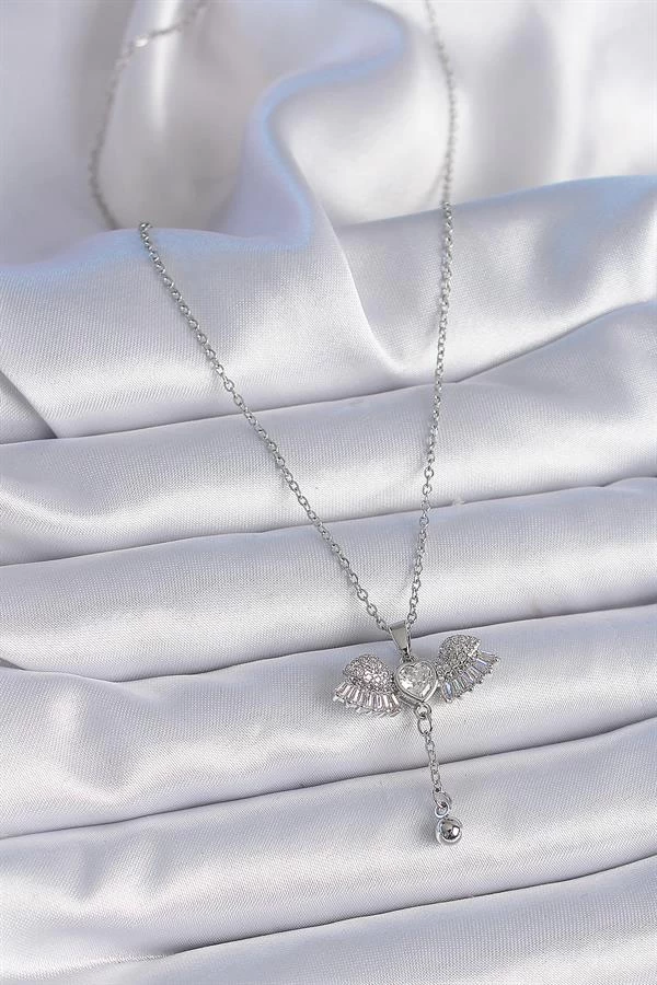 316l Çelik Zincir Gümüş Renk Zirkon Taşlı Kanat Model Sallantı Detay Kadın Kolye