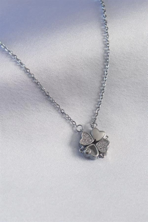 316l Çelik Gümüş Renk Açılır Zirkon Taşlı Yonca Model Kadın Kolye