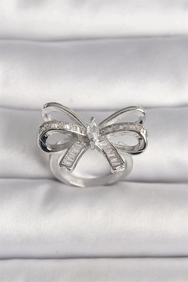 Pirinç Gümüş Renk Ayarlanabilir Zirkon Taşlı Kurdele Model Kadın Kolye