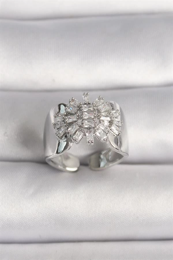 Pirinç Gümüş Renk Ayarlanabilir Baget Zirkon Taş Model Kadın Kolye