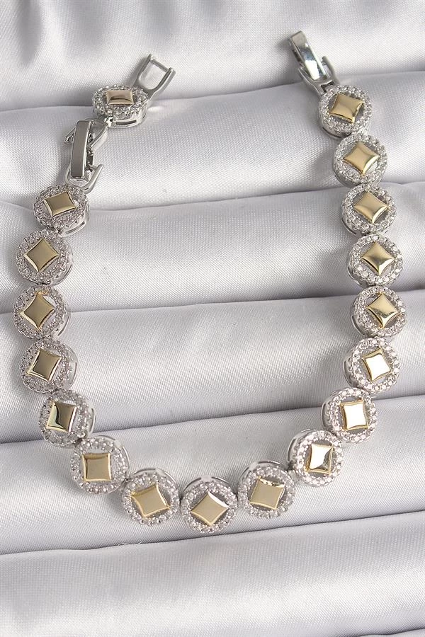 Pirinç Gümüş Renk Zirkon Taşlı Serenay Model Vip Seri Kadın Bileklik