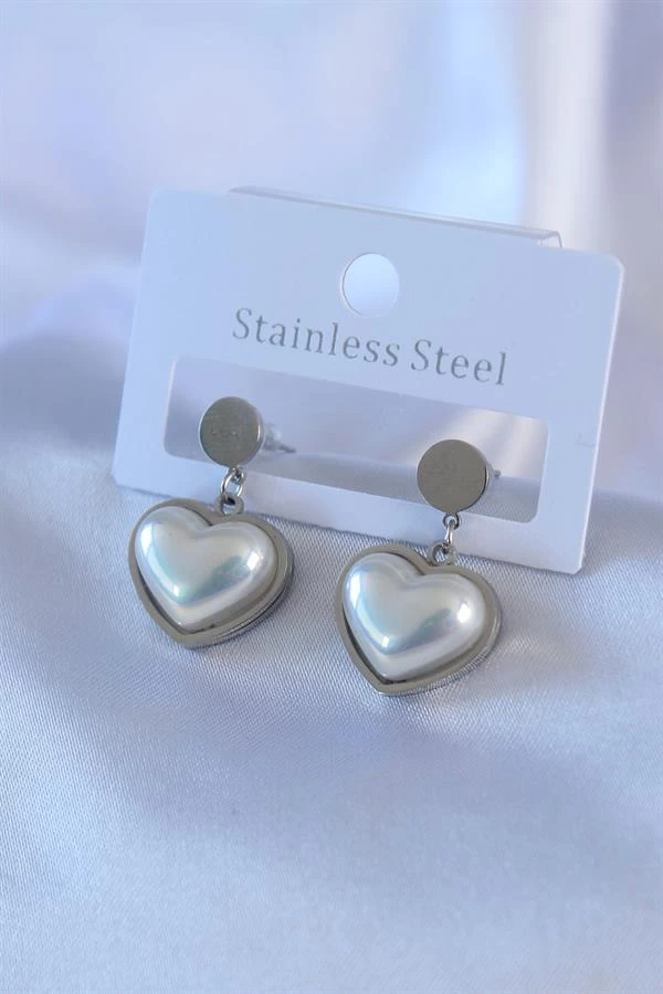 316l Çelik Gümüş Renk İncili Kalp Model Kadın Küpe