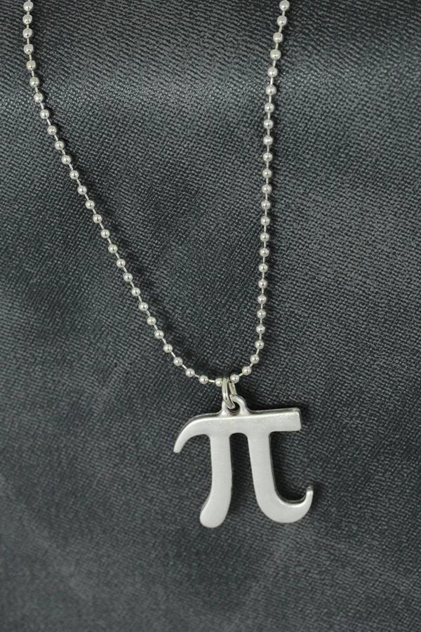 Pi Sayısı Tasarımlı Metal Erkek Kolye