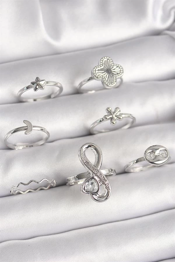 Pirinç Gümüş Renk Yonca Figür Sonsuzluk Zirkon Taşlı Kalp Detay Kadın Yüzük Kombini