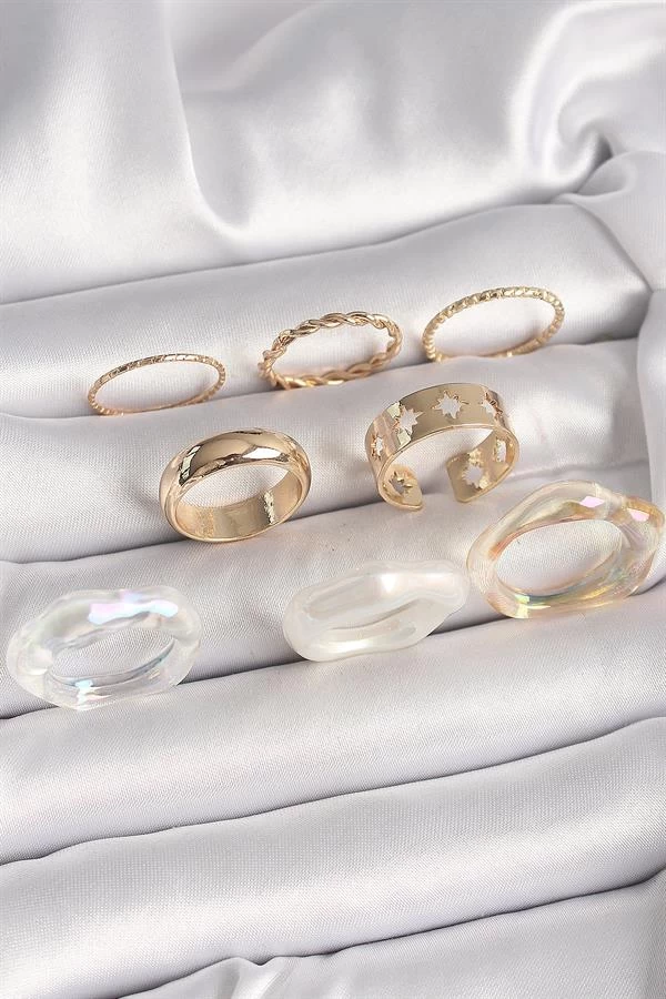 Pirinç Gold Renk Beyaz Akrilik Plastik Modek Kutup Yıldız İşleme Detay Kadın Yüzük Kombini