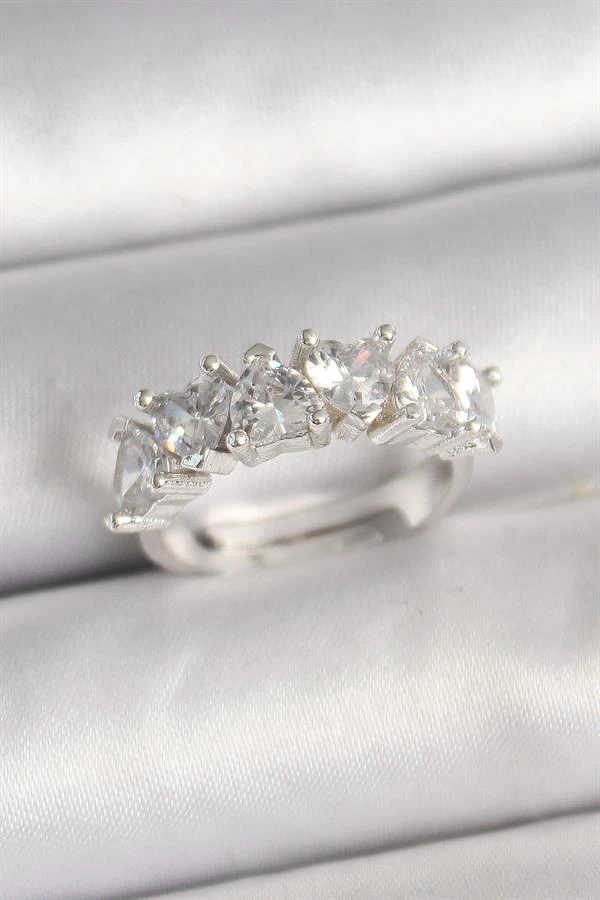 Pirinç Gümüş Renk Zirkon Taşlı Kalp Model Ayarlanabilir Kadın Yüzük