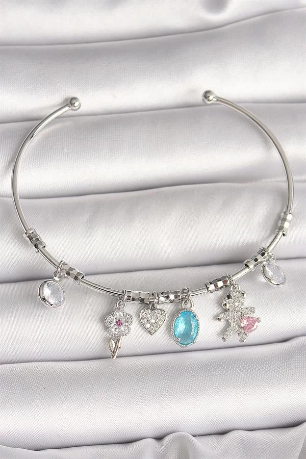 Pirinç Gümüş Renk Sallantı Zirkon Taşlı Ayıcık Figür Çiçek Detay Charm Kadın Bileklik