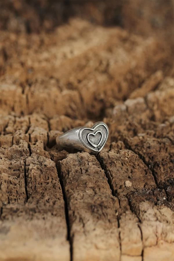 Otantik Kalp Tasarımlı Ayarlamalı Kadın Yüzük