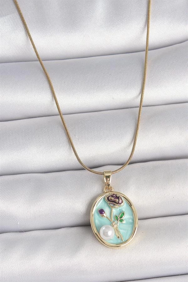 316l Çelik Gold Renk Zincir Mavi Çiçek İşlemeli İnci Detay Portre Model Kadın Kolye