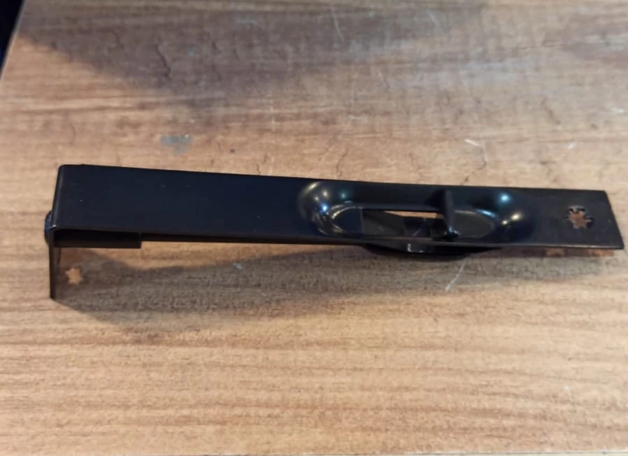 İtmeli Gömme Sürgü 15 Cm Siyah