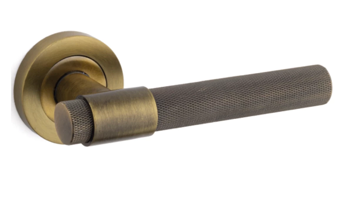 Özen Zmk-punc Kol Mat Antİk Sari AlÜm. Yuvarlak Rozet Oda Kapi Kolu