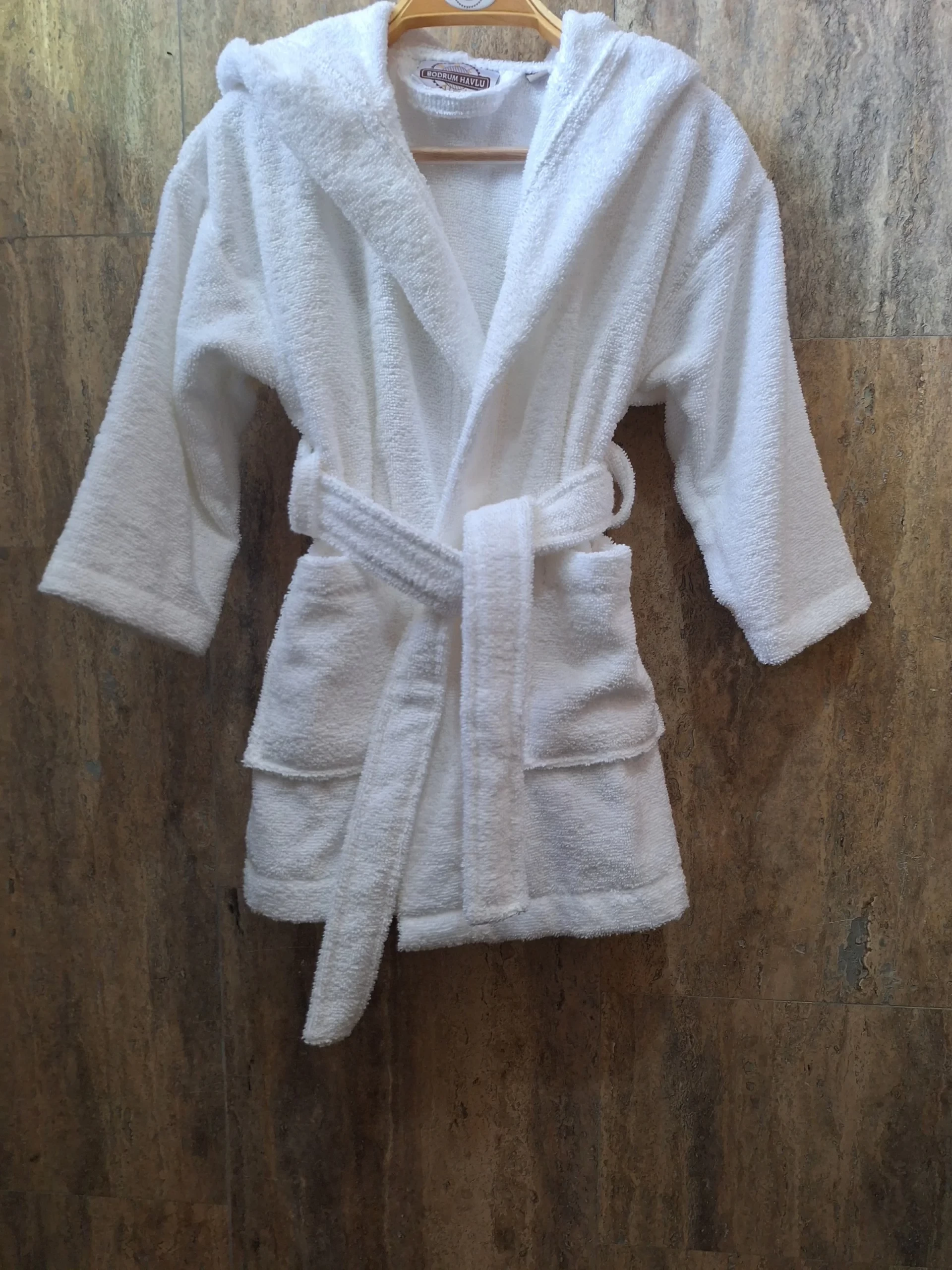 Kapüşonlu Çocuk Bornozu 2-4 Yaş, Beyaz, %100 Pamuk , Emiciliği Yüksek