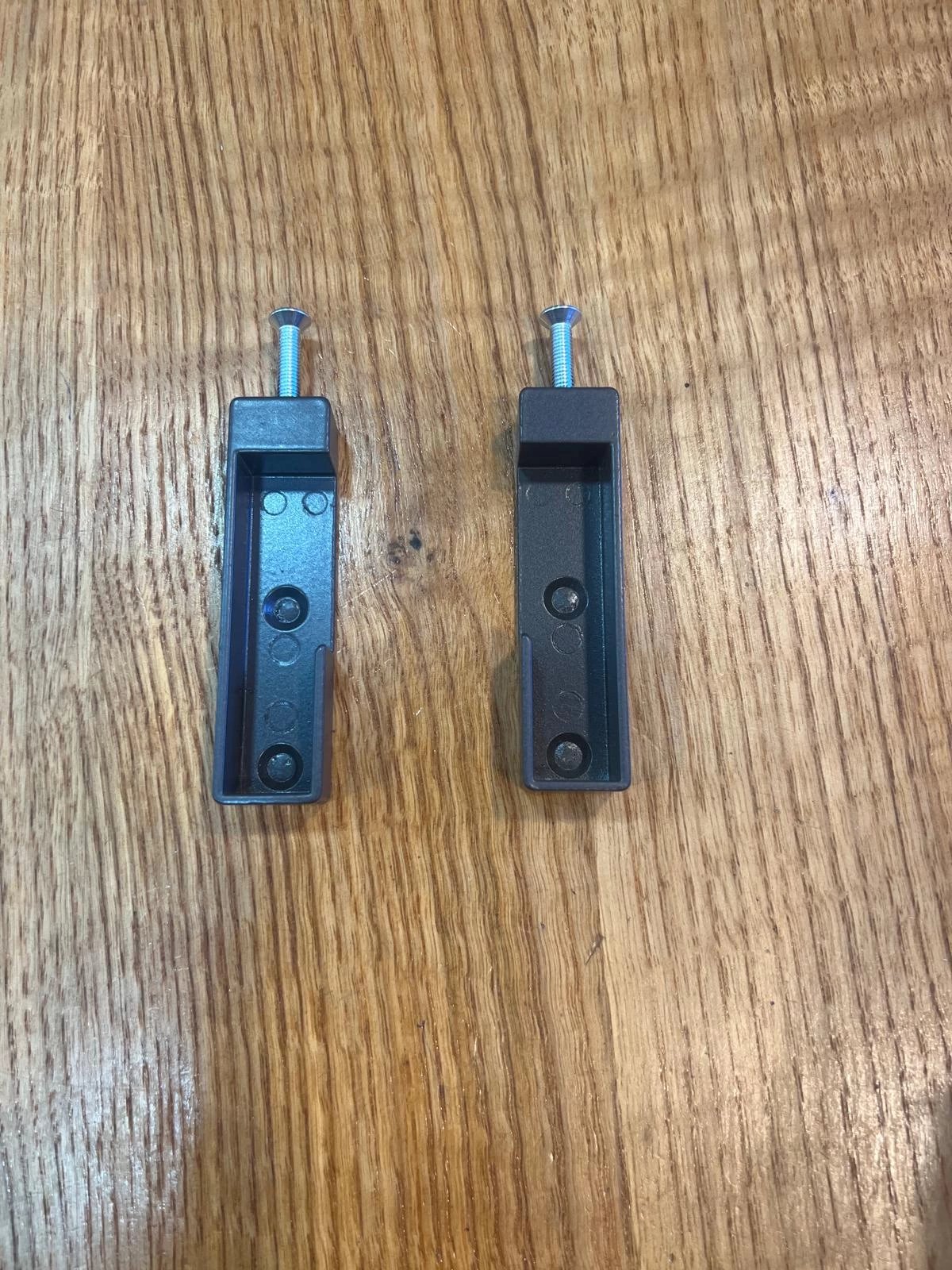 Premİum DİkdÖrtgen Aski Borusu FlanŞi V2 Antrasİt SaĞ-sol