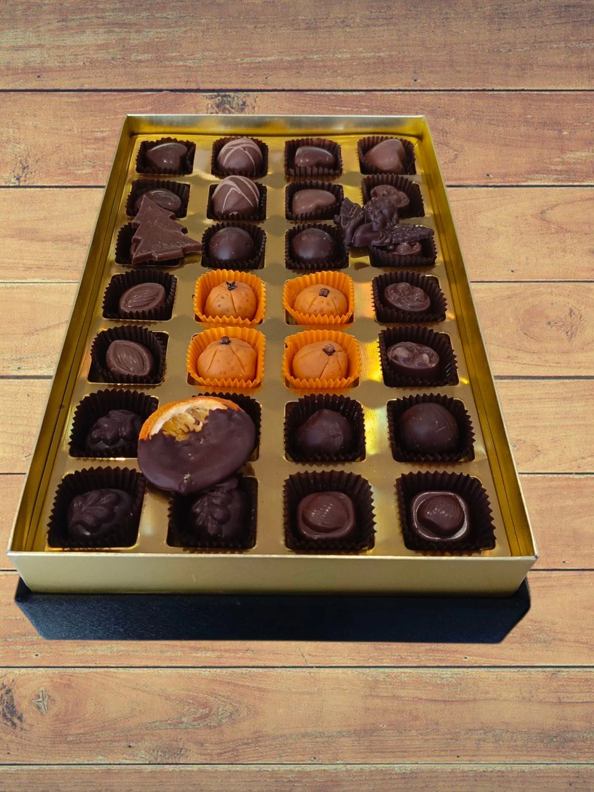 04yılbaşı Altın Çerçeve 750 Gr Kutu