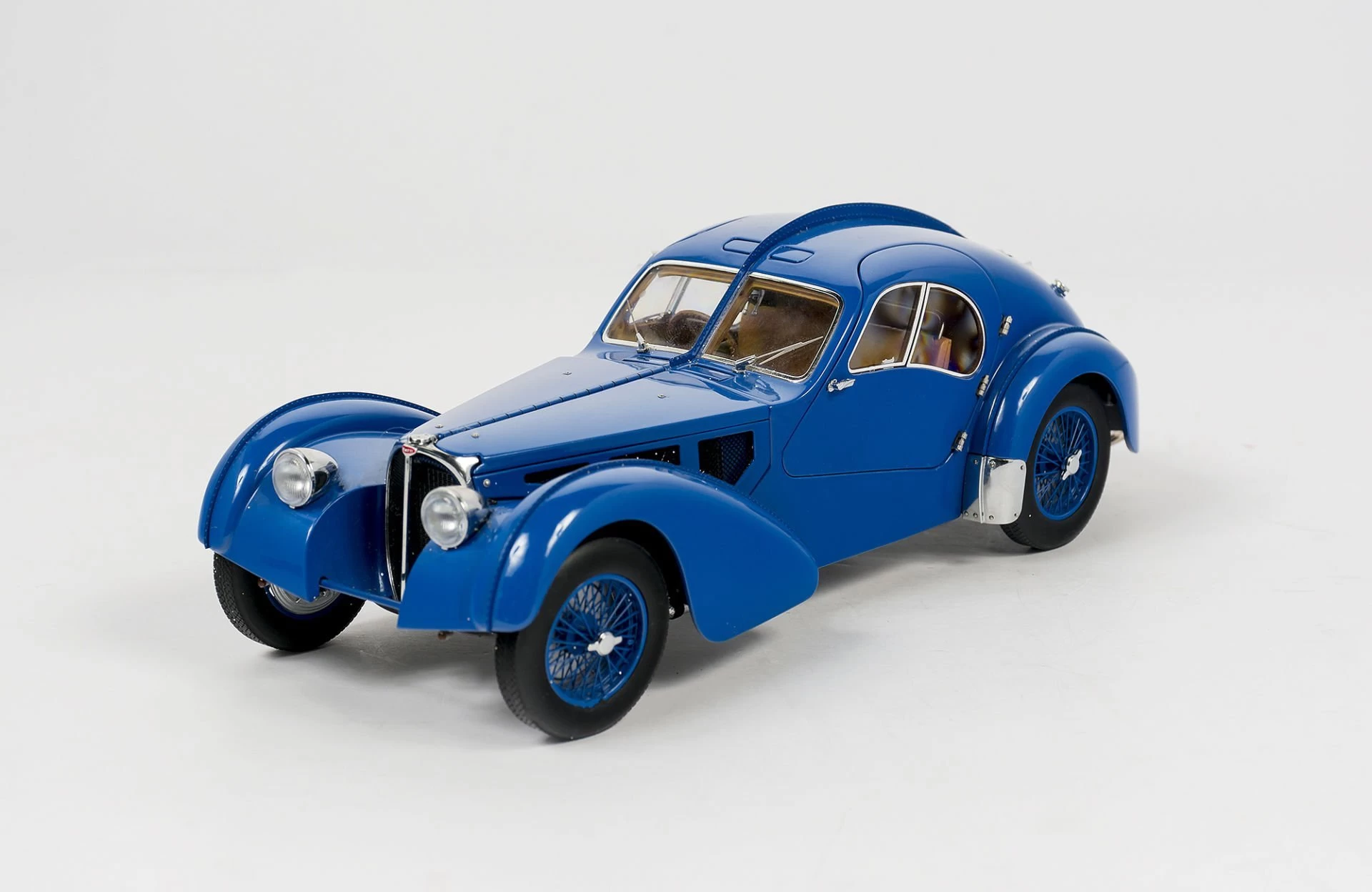 Cmc 1/18 1938 Bugatti 57 Sc Atlantic Coupe